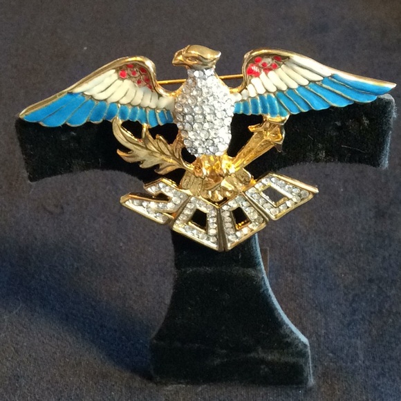 Patriotic Unisex Austrian Crystal Eagle Pin - Picture 1 of 4
